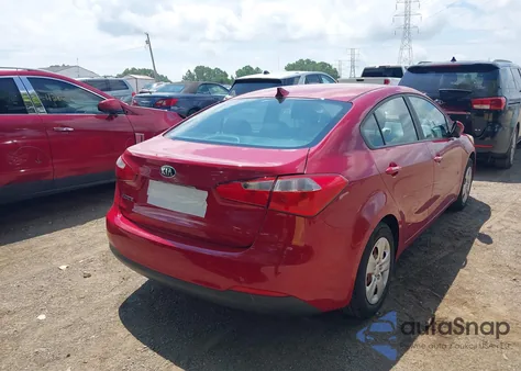 2016 Kia Forte Lx z USA, uszkodzony, nr VIN KNAFK4A62G5474850